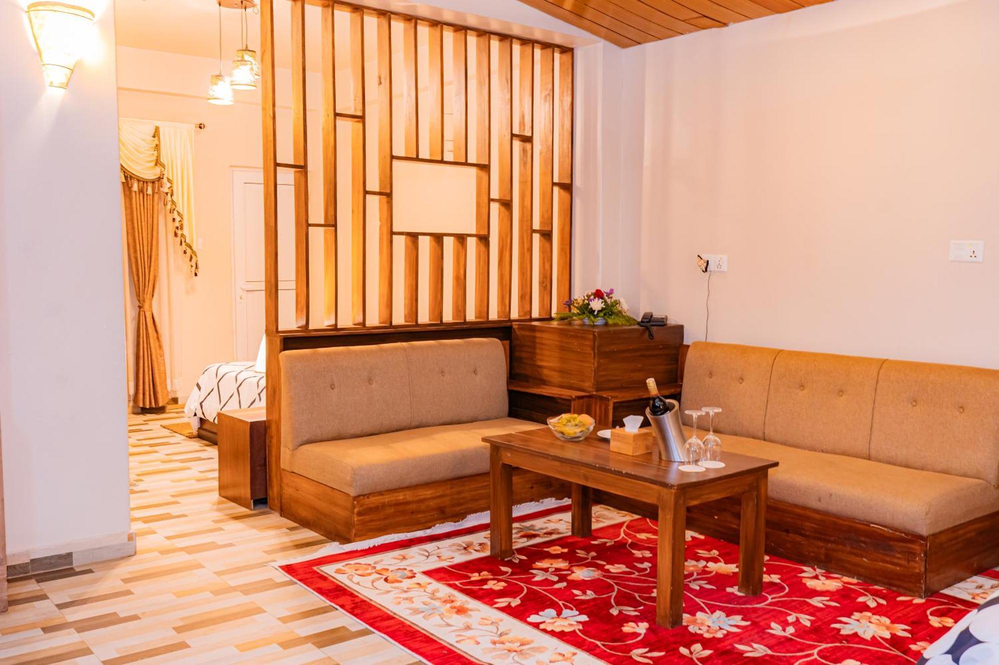 Busy Bee Resort, Pokhara Kültér fotó