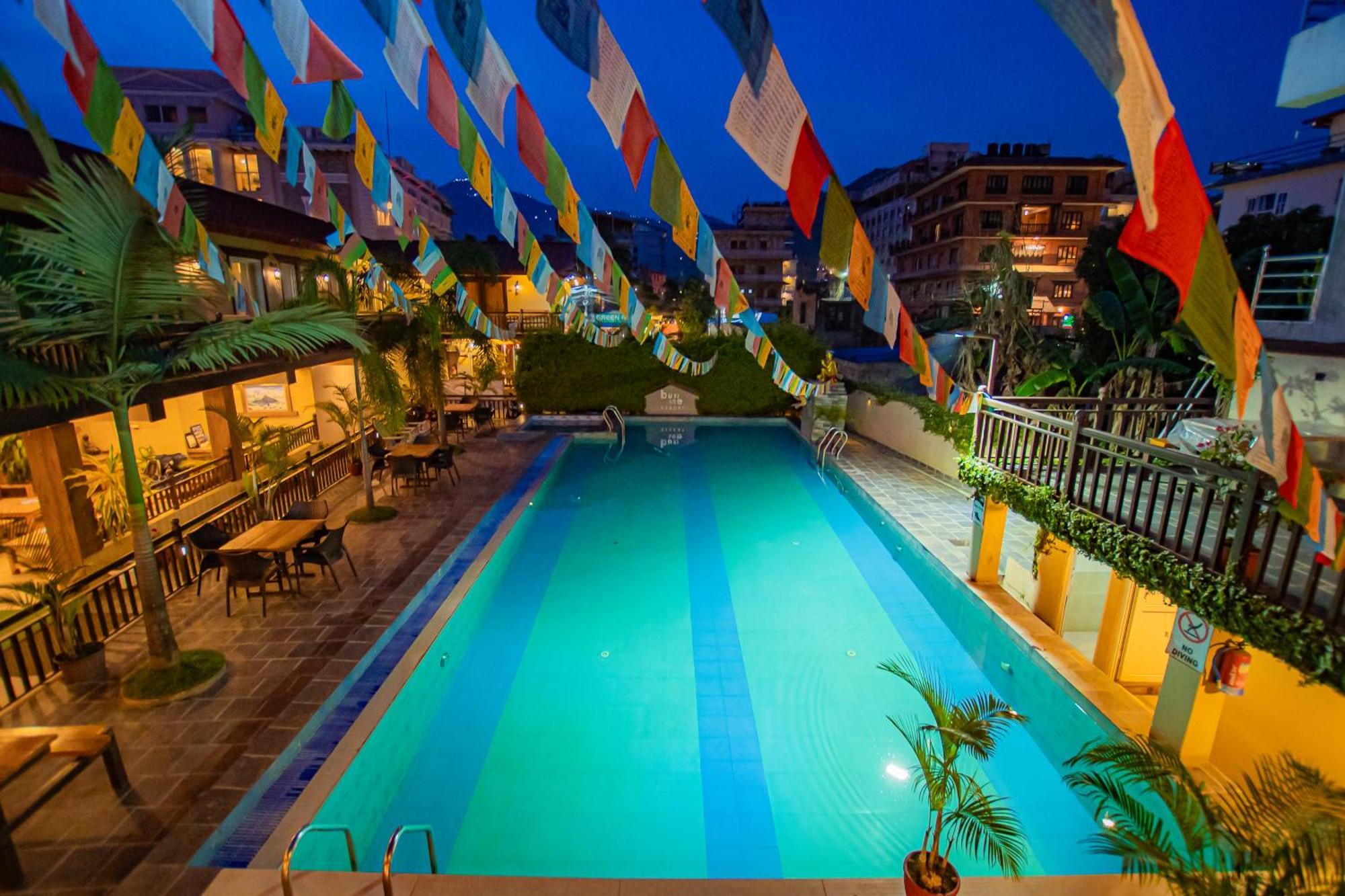 Busy Bee Resort, Pokhara Kültér fotó