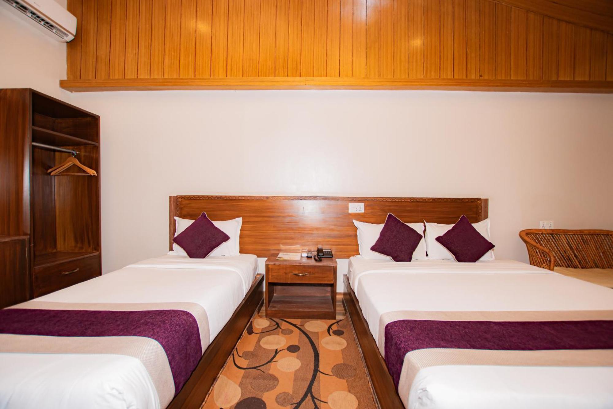 Busy Bee Resort, Pokhara Kültér fotó