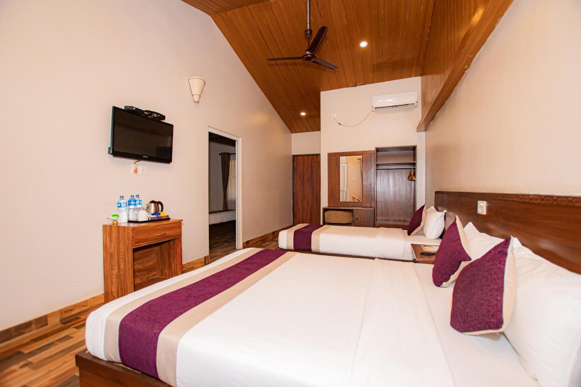 Busy Bee Resort, Pokhara Kültér fotó
